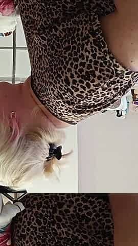 The Neighbor Plays with My Dick with Her Hands and Mouth Until I Cum