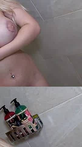 Shower-sex with Tit-teen - Beverly (23) Fucked Without Condom!