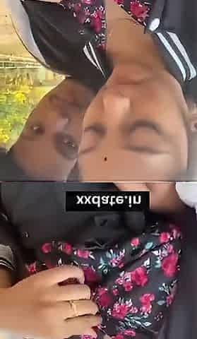 Chapri Boy Pressing Boobs Of Beautiful Girlfriend In Public Park Jaipur Viral Xxx