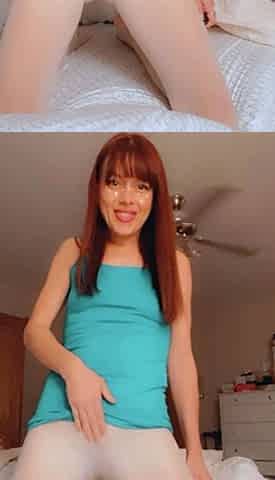 Beautiful redhead uses toy to masturbate