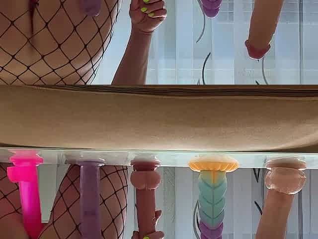 Testing 5 different dildos. Climax from sex tool