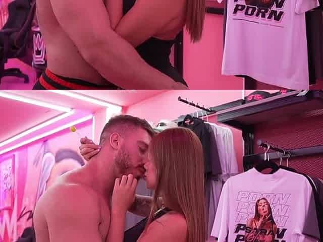 Clothing Saleswoman Gets Fucked By Her Muscular Foreign Client - Sara Blonde And Blonde Sara