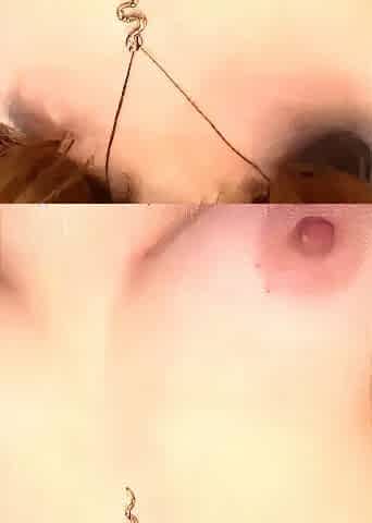 Redhead Babe Naked on Couch with Pink Vibrator Webcam