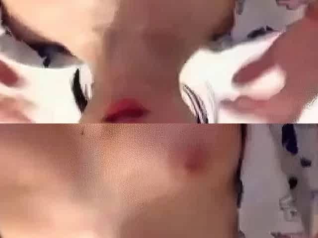 Big Natural Tits Webcam Girl Shows Her Pussy Lips