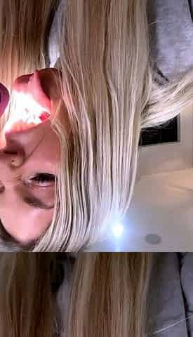 Lovely Blonde With Tight Pussy Masturbate Solo