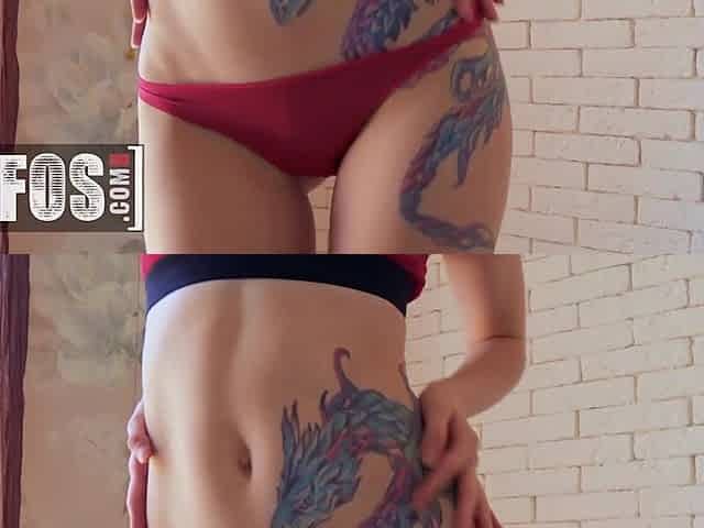 Beautiful Belle Niko fingers her cucci till dripping wet