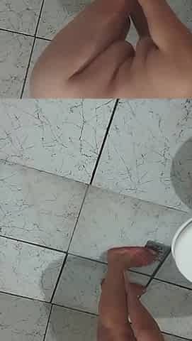 wife masturbating in the shower