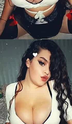 Big boob brunette masturbates on webcam