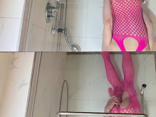 Washroom Time with a Large Wang Anal Stretch