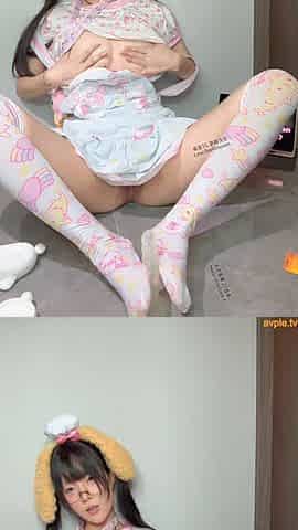 Exclusive custom-made high-quality young girl's white stockings - Free HD AV online viewing - Watch AV to your heart's content