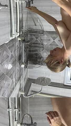Having Fun Under the Shower