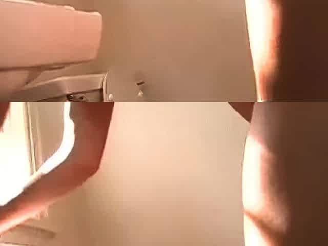 Teen Ryan Keely Trimming Her Pubic Hair Naked