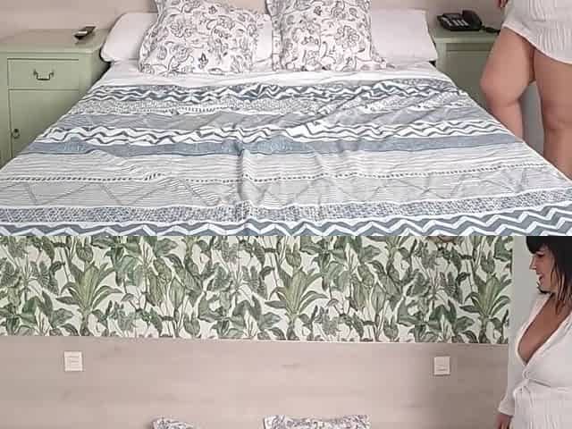 My Friends Husband Wants A Siesta With Me 4 Min With Kevin White And Montse Swinger