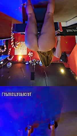 The official from Paisita screws the security guard whilst playing pool