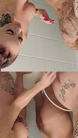 3 Hot Girls in Shower