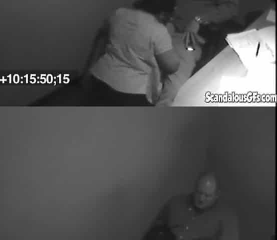 Curvy office slut sucking off the boss