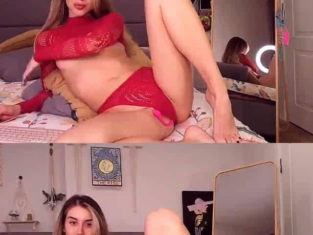 Marrena's Live Blonde European Girls Squirters Chat Room