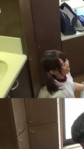 The Part Time Job Who Secretly Lets You Cum in Her Pussy, Benefits in Return 2