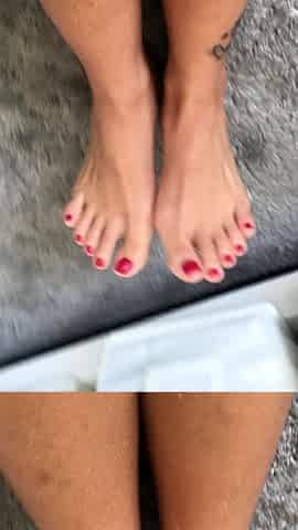 Maitresse Madelines solo foot fetish POV