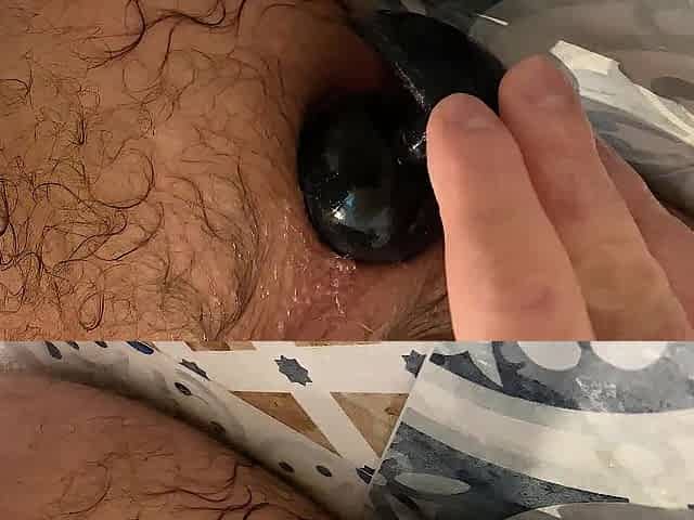 Play With Anal Balls And Large Sex-toy