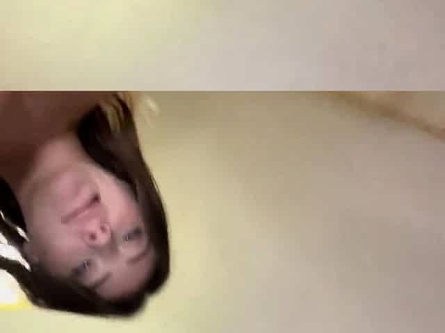 Big-Ass Babe Wants Face-Sitting Orgasm!