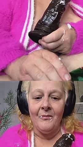 Whipcreamed Foot Creampie Into Her Eyes