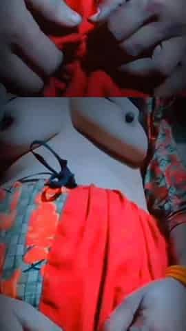 Hot Bhabhi, Cool Cute Sexy Bhabhi's Hot Sexy Waist, Sexy Ass, Its Hole Is Very Small, Insert One