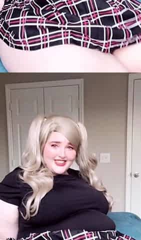 Gorgeous Mature Blonde Solo Masturbation