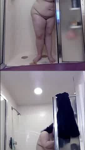 Hawt big beautiful woman Doxy Teases in the Shower