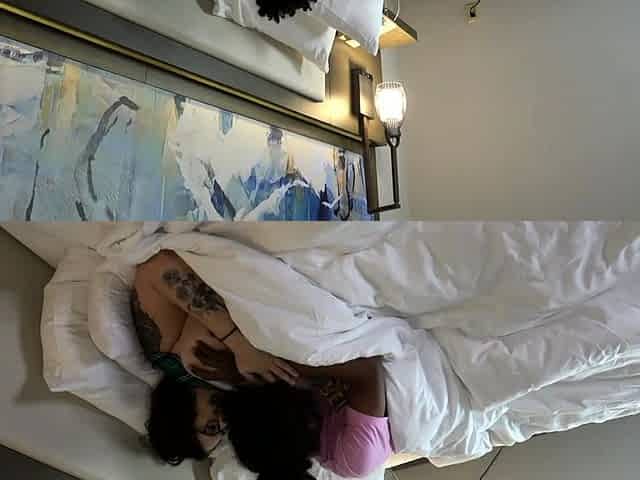 Close up fuck girl in big cock