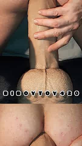Monster Mr Hankey vibrator Anal ride during the time that showing my feet.