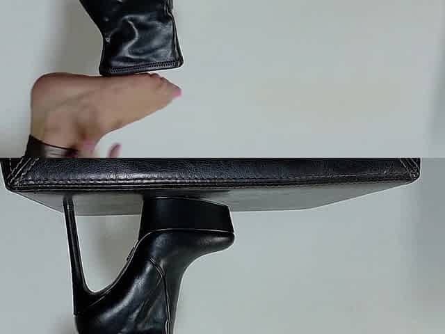 Boots Asmr - Close up