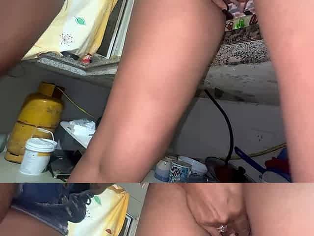 Breasty stepmother bangs her virginal stepdaughter in the kitchen.