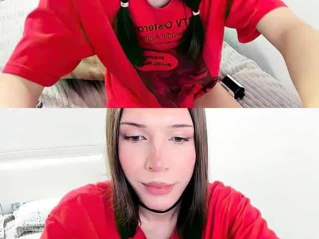 Brunette Couch Webcam Solo Fun Masturbating