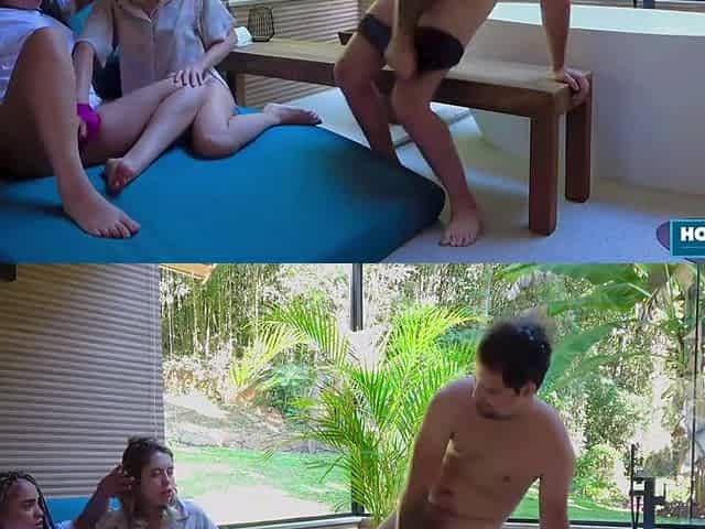 Girlies Caught Playing Stephan & Naomi With Naomi Taylor And Scarlett Taylor