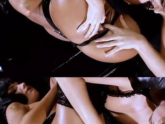 Busty light-haired in lingerie likes g-spot munching on her