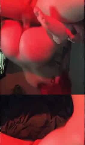Riding giant dick twerking