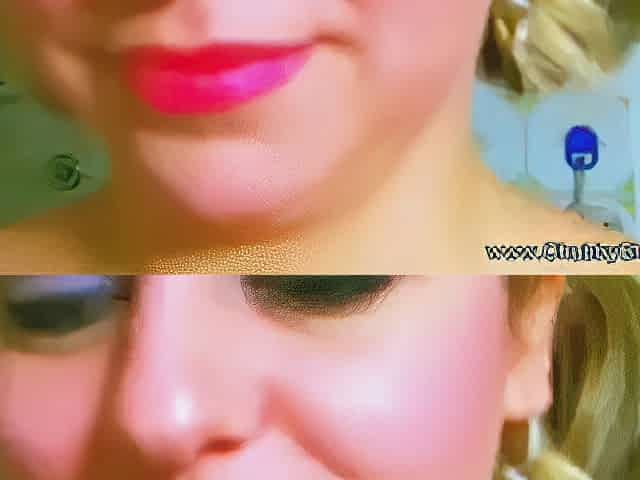 Large and pretty housewife does a unfathomable mouth