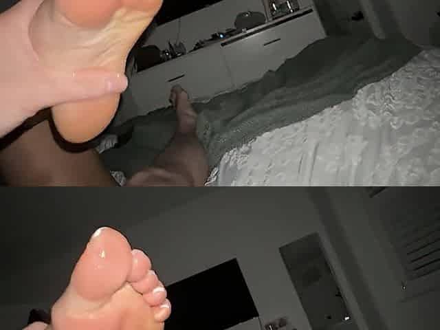Foot job for a foot massage was a fair deal! For the fetish lads