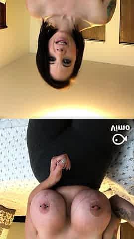 Big boob brunette masturbates on webcam