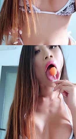 Amateur Webcam Babes Going Solo