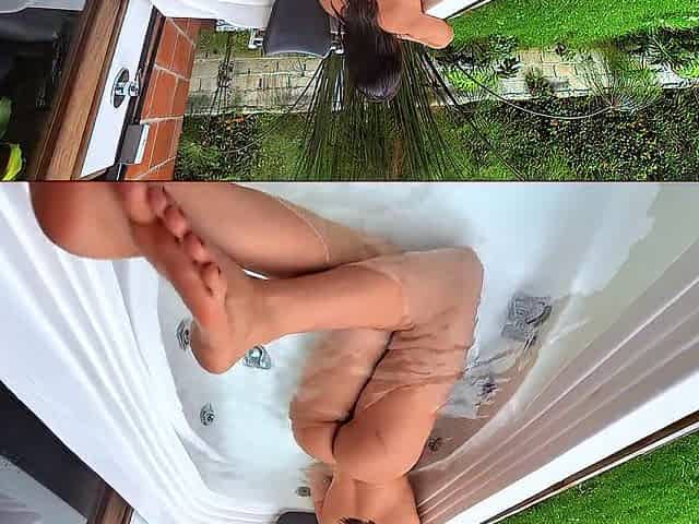 Look what my most good ally has, how could I say no to him? This guy makes me cum with each thrust