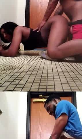 Horny and wild amateur black couple do a hardcore cam show