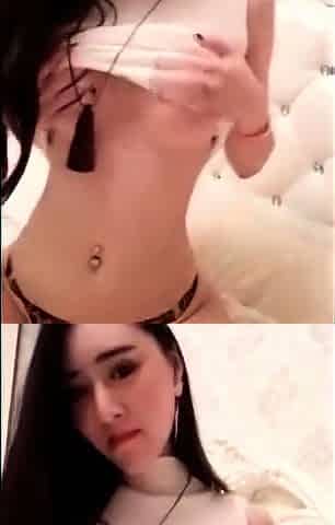 Big-Titted Chinese Amateur Babe Strips