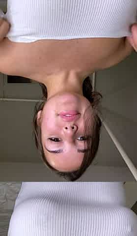 Amateur hottie solo masturbation