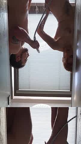 Seduced and Gave Herself to Be Fucked in the Shower