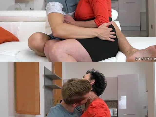 Leave it to grandma - Brunette mature gives blowjob with cum in mouth