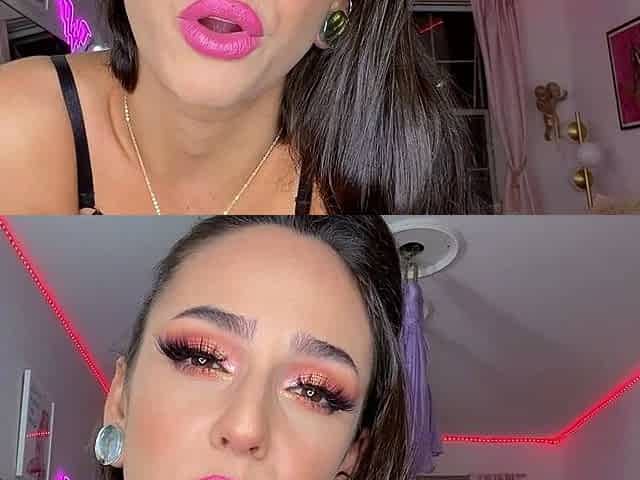 Solo girls masturbate until orgasm for