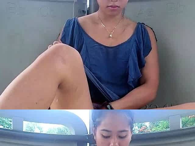 Public Masturbation in Park - Squirting Solo Female