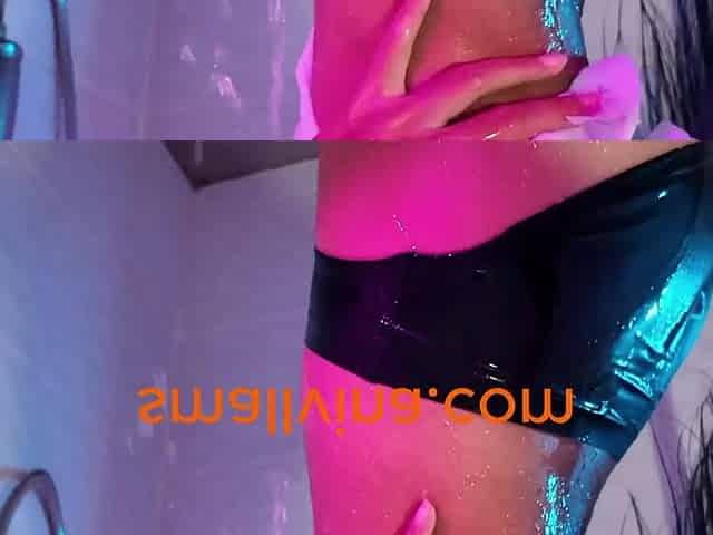 Super Hawt Oriental Taking A Shower On Livecam